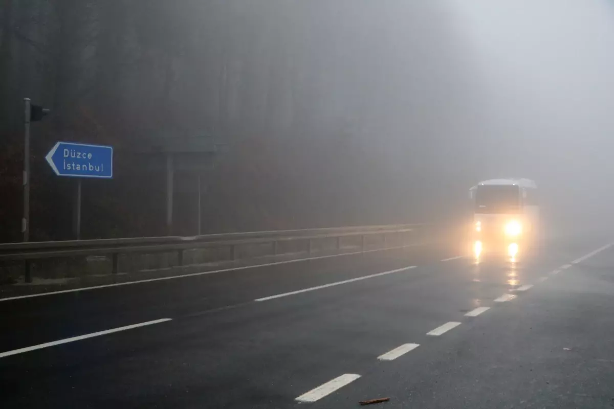 Bolu Dağı\'nda Sis ve Yağmur