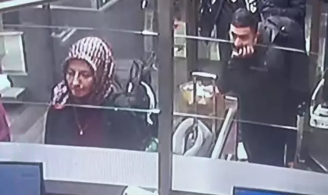 Büyükçekmece Adliyesi'ndeki soygun firarisi Erdal Timurtaş ve eşinin yurt dışına kaçış görüntüleri ortaya çıktı Büyükçekmece Adliyesi'ndeki soygun firarisi Erdal Timurtaş ve eşinin yurt dışına kaçış görüntüleri ortaya çıktı