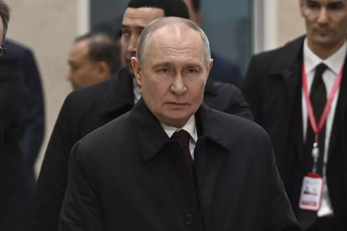 Cumhurbaşkanı Erdoğan, Türkmenistan\'da Putin ile görüştü