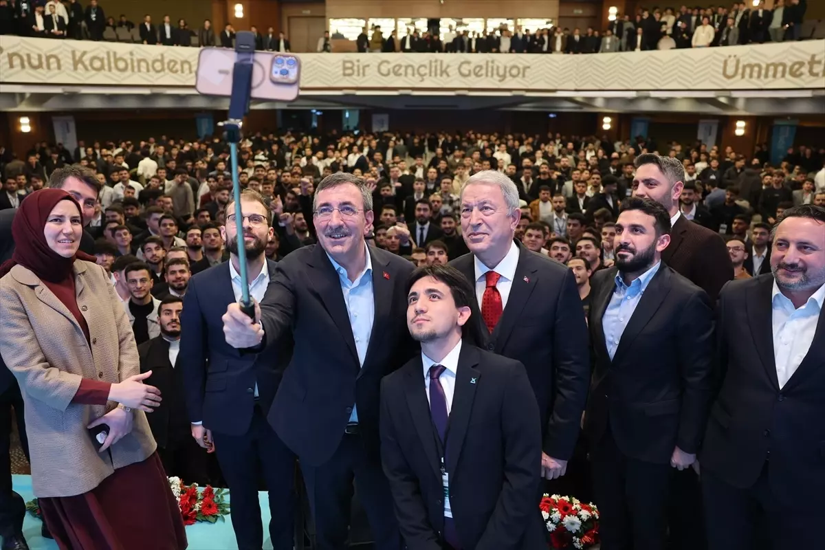 Cevdet Yılmaz: Gençlerimizin Önünü Açıyoruz