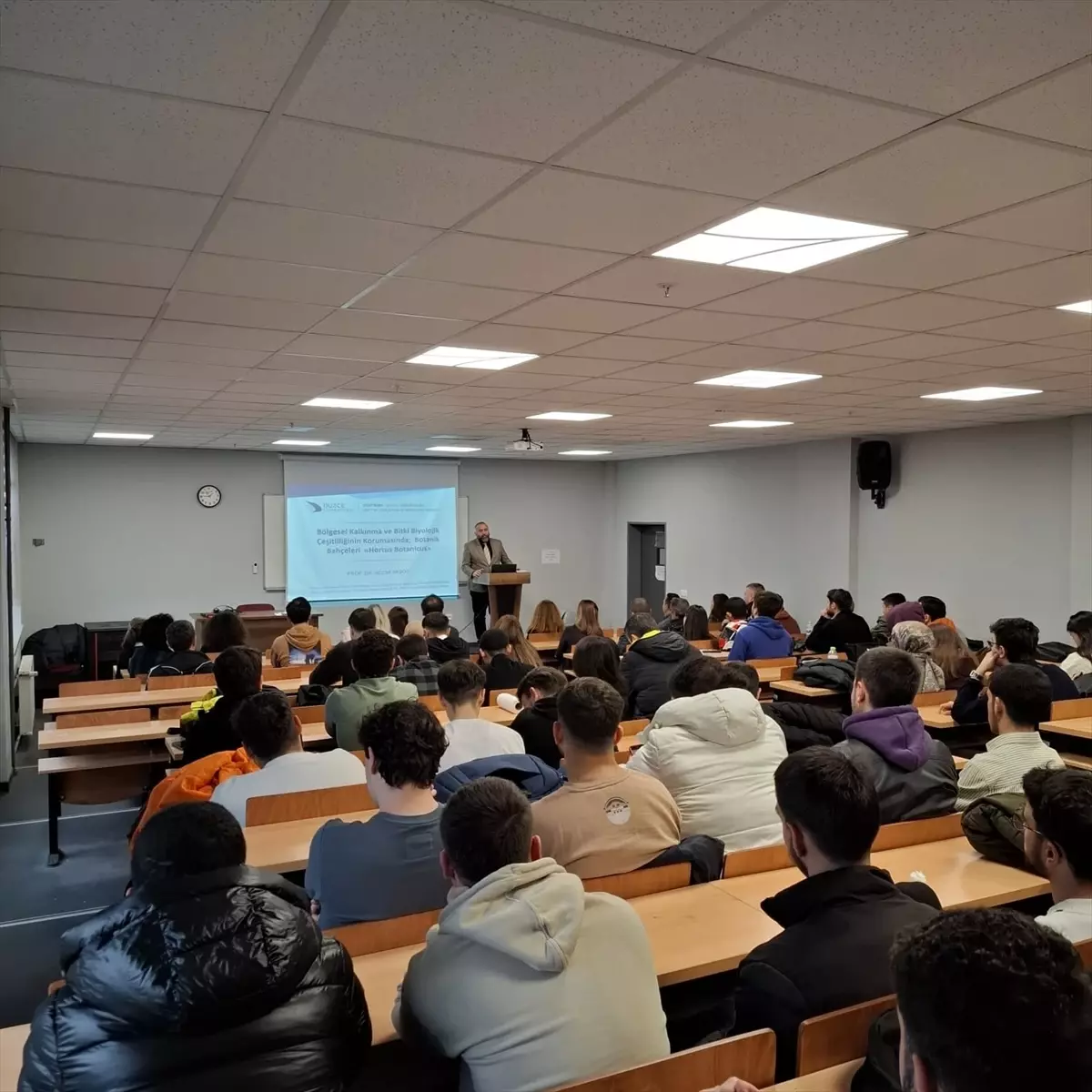 Botanik Bahçeleri Konferansı DÜ\'de Gerçekleşti