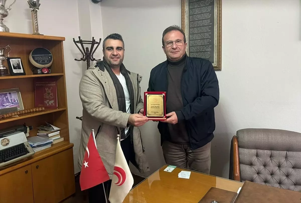 Elmalı\'ya Göz Polikliniği Desteği