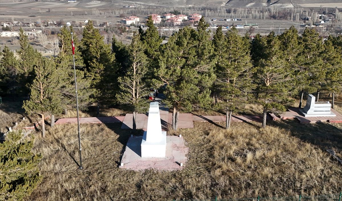 Erzurum\'daki şehitliklerde bakım, onarım ve yenileme çalışmaları yapıldı
