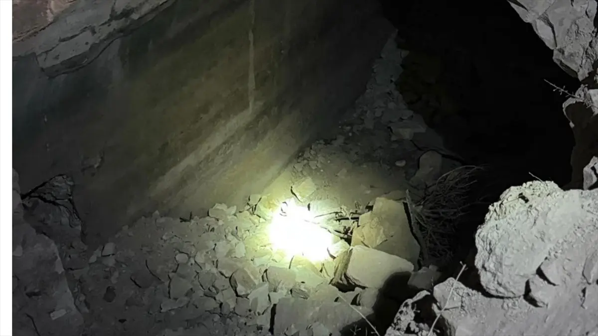 Nizip\'te Kaçak Kazı Operasyonu