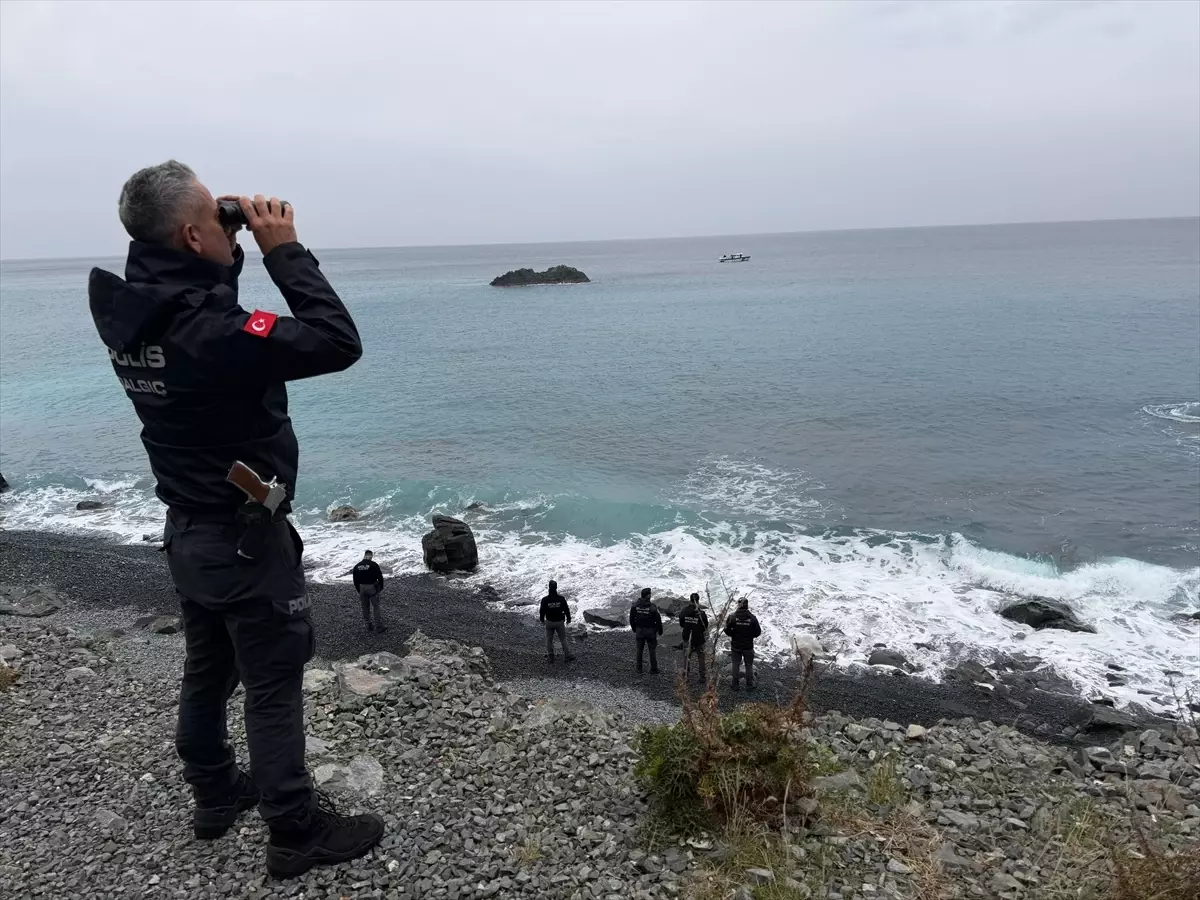 Kaybolan Balıkçı için Arama Çalışmaları Sürüyor