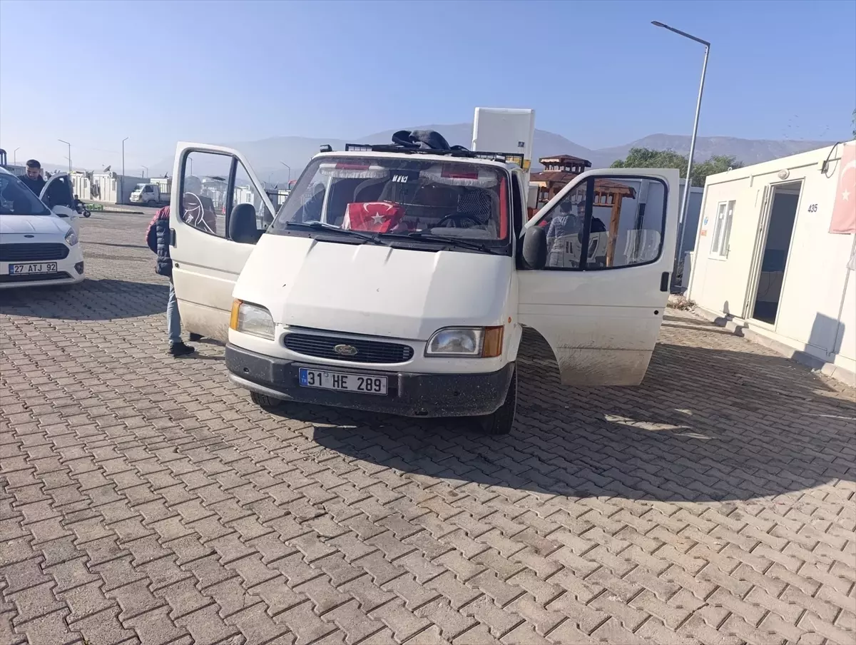 AFAD Eşyası Çalan 4 Zanlı Suçüstü Yakalandı