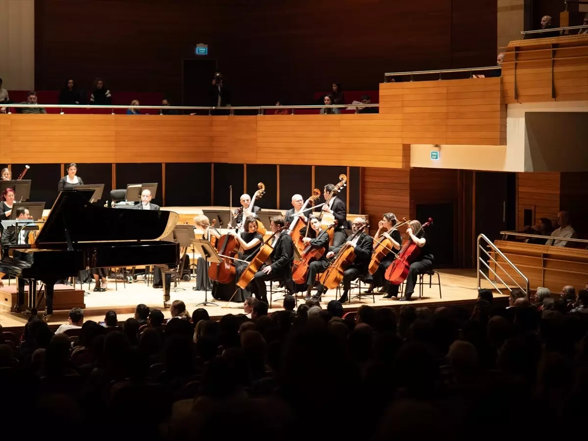 İnönü Anısına Özel Konser