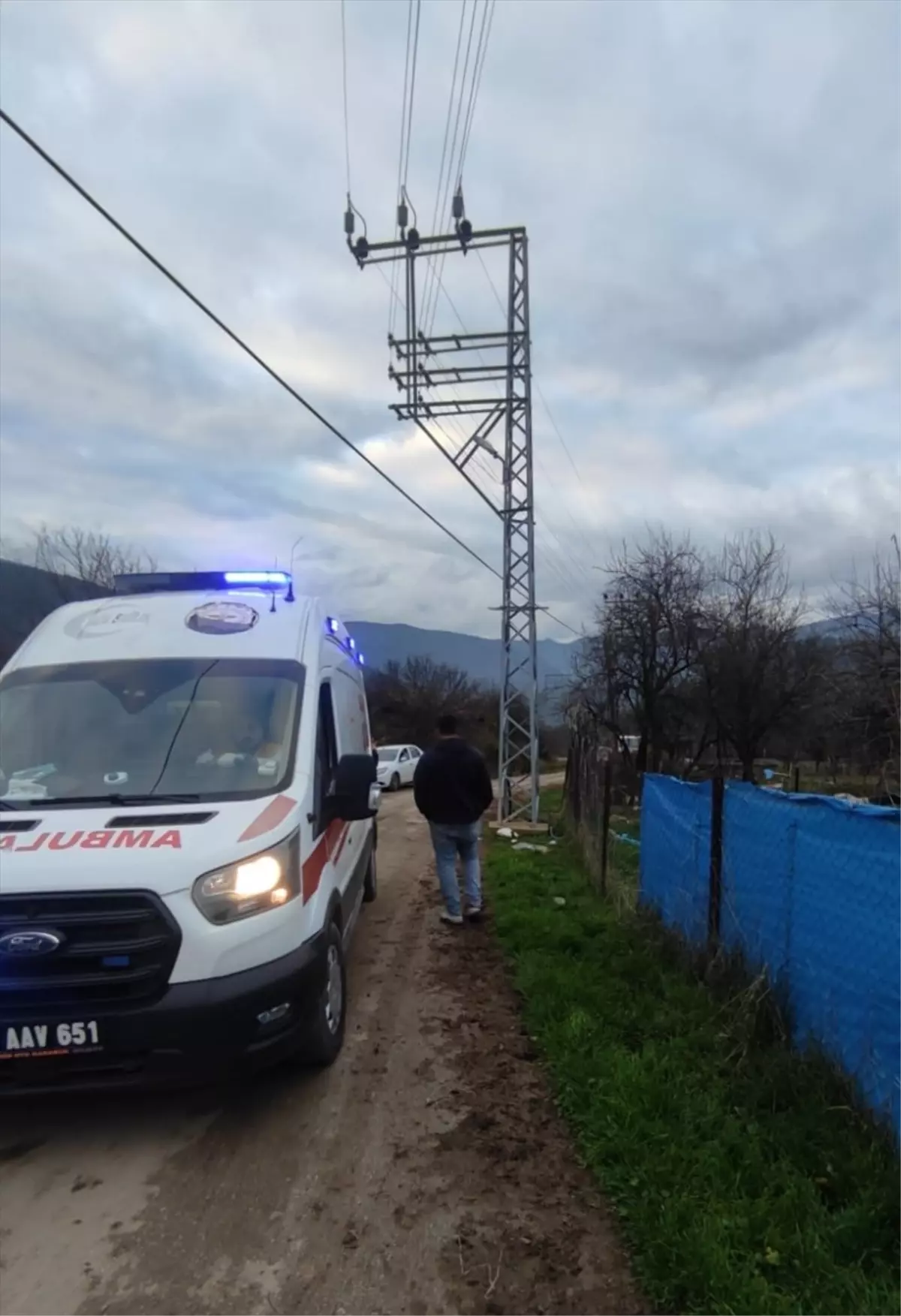 Karabük\'te Elektrik Direğinde Akıma Kapılan İşçi Hayatını Kaybetti