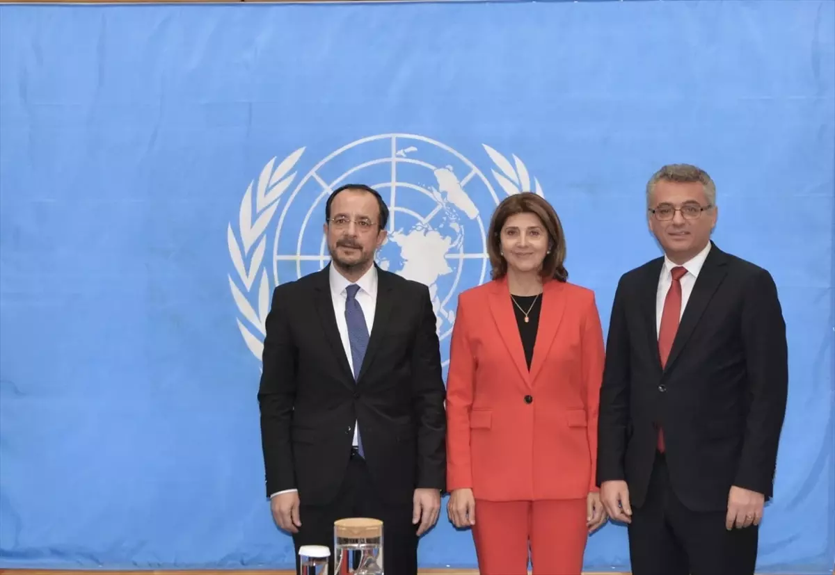 KKTC ve GKRY Liderlerinden Kıbrıs Sorunu Üzerine Görüşme