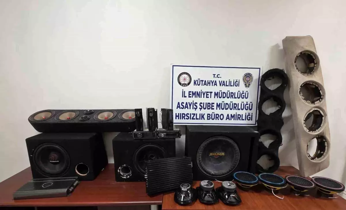 Kütahya\'da Hırsızlık Şüphelileri Yakalandı