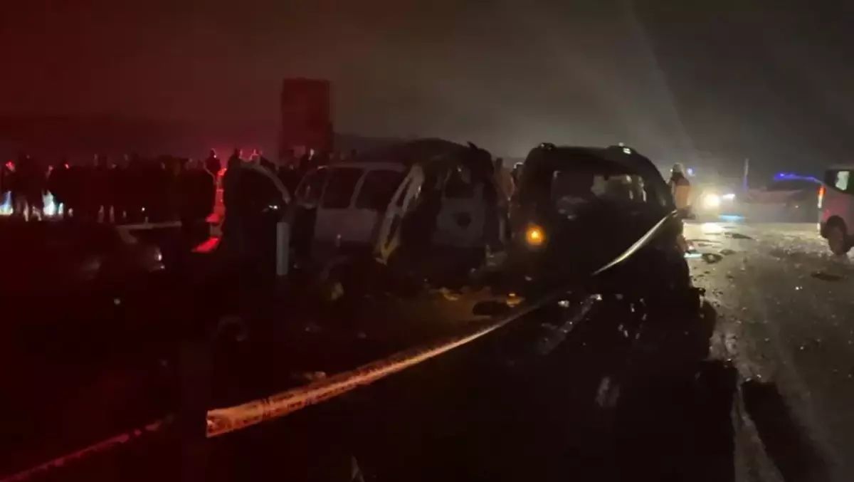 Mardin\'de Trafik Kazası: 4 Ölü