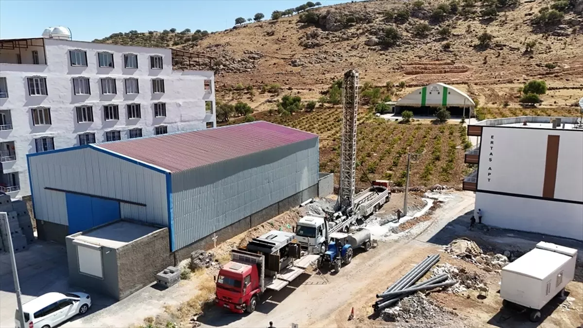 Mazıdağı\'nda Yeni Su Kuyusu Açıldı