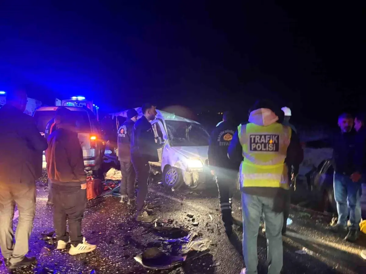 Mardin\'de Zincirleme Kaza: 4 Ölü, 5 Yaralı