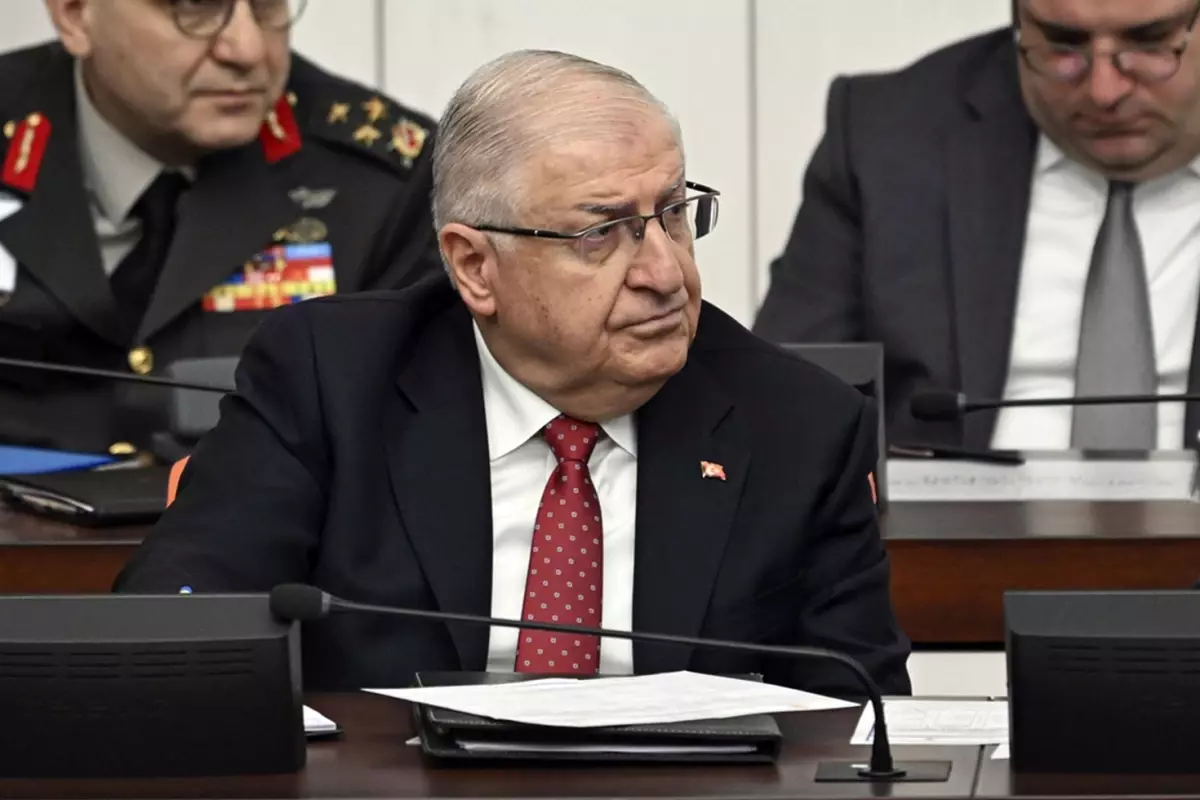 Milli Savunma Bakanı Güler\'den PKK\'ya net uyarı