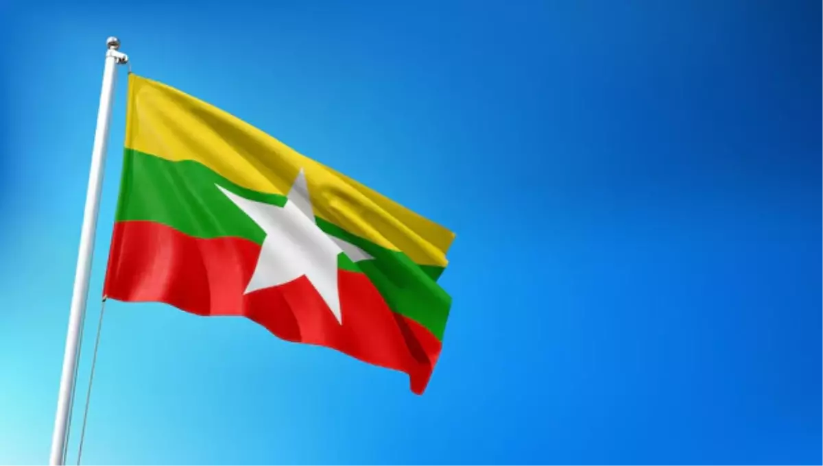 Myanmar'da ordudan hastaneye hava saldırısı: 33 ölü