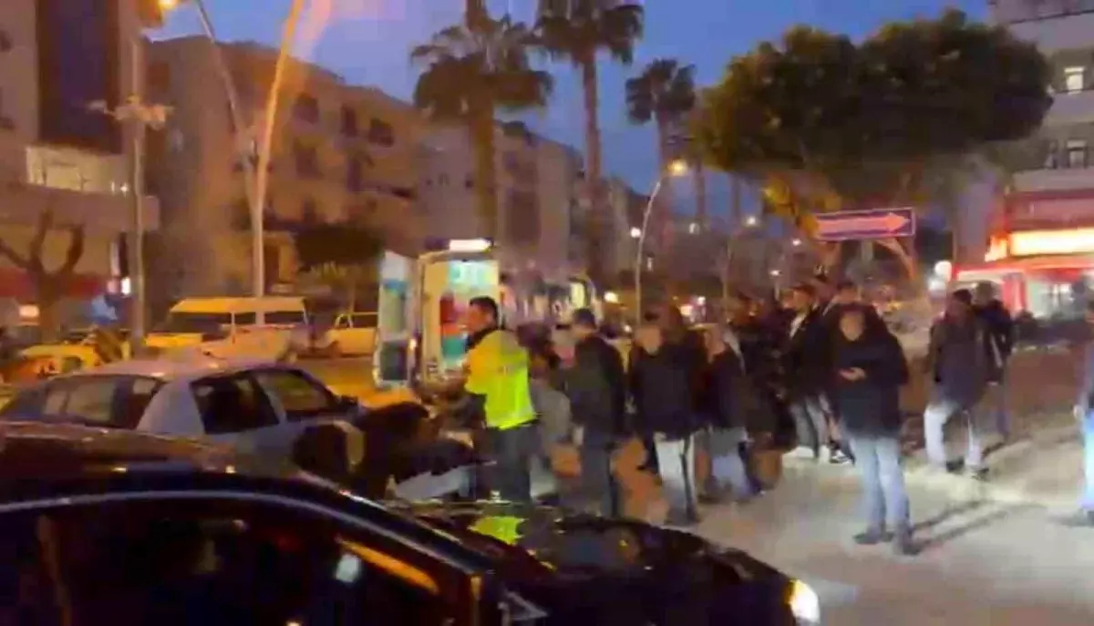 Manavgat\'ta Motosiklet Kazası: Yaralı Var