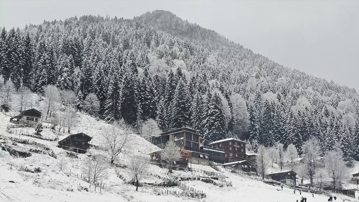Rize ve Artvin\'de Kar Manzarası