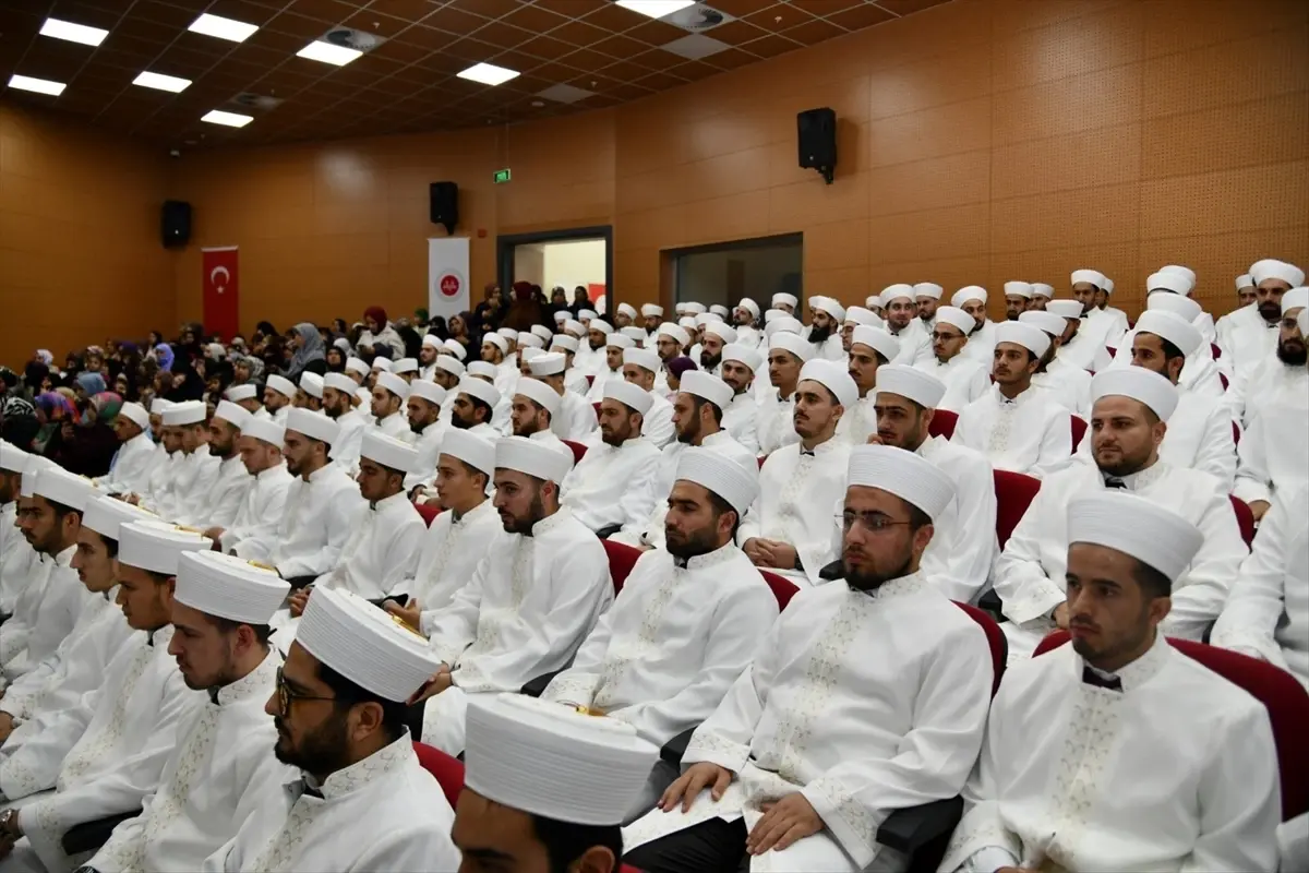 Şanlıurfa\'da 145 Din Görevlisi Mezun Oldu