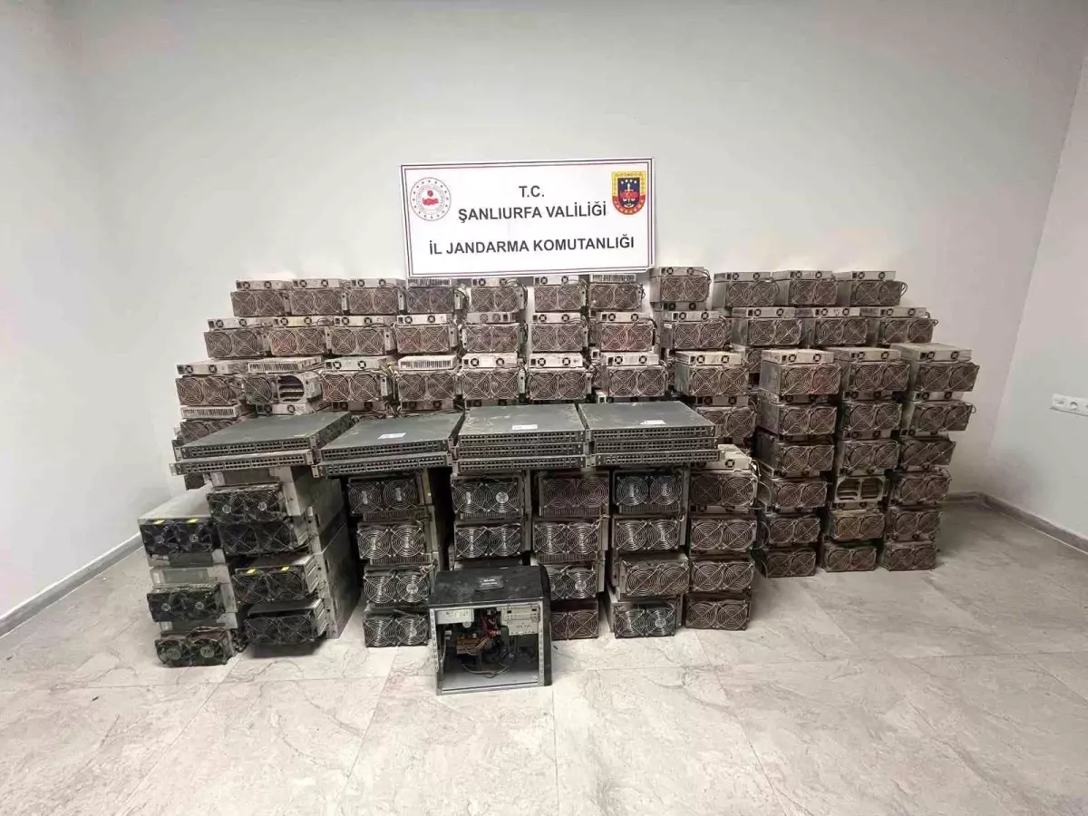 Şanlıurfa\'da 7 Milyon TL\'lik Kripto Cihazı Ele Geçirildi