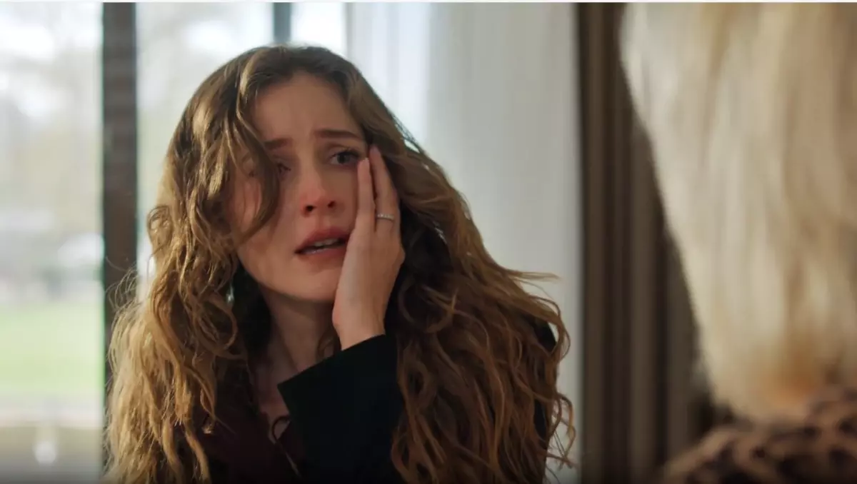 Güller ve Günahlar\'da Berrak\'ın Skandalları Devam Ediyor