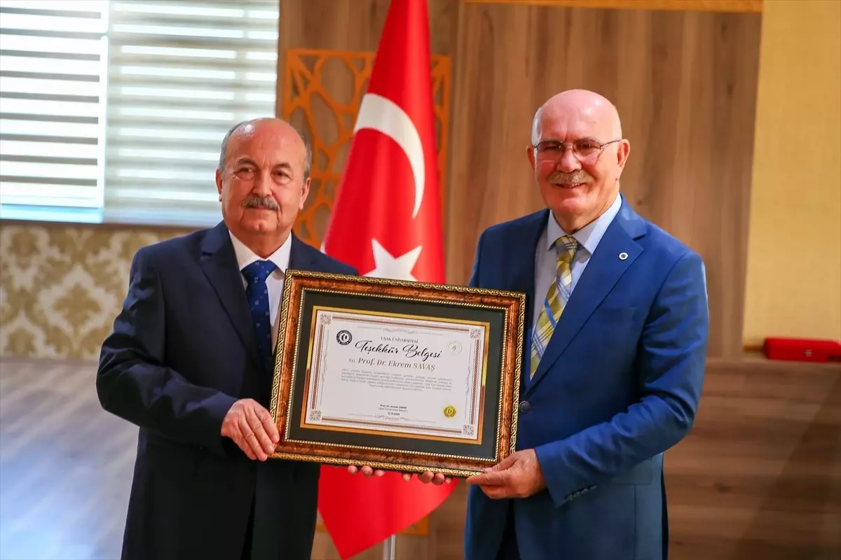 Uşak Üniversitesi\'nde Yeni Rektör