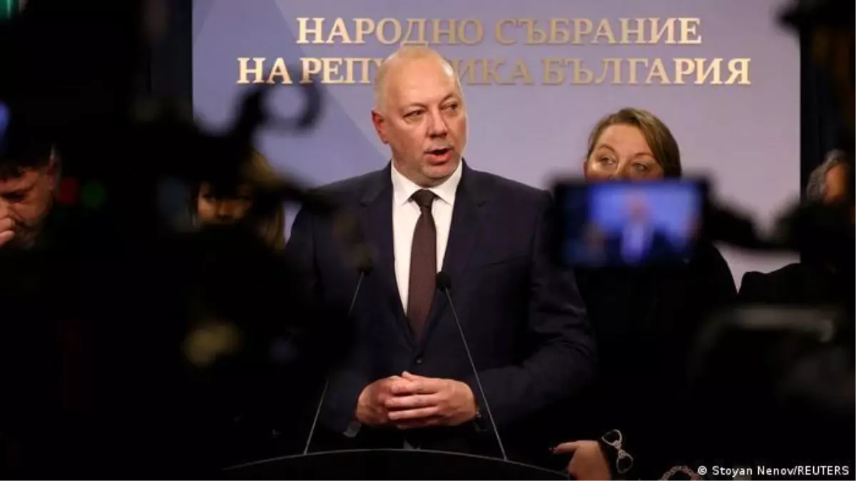 Bulgaristan Başbakanı İstifa Etti