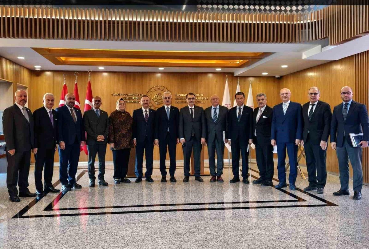 Eskişehir Heyetinden Bakan Uraloğlu\'na Ziyaret