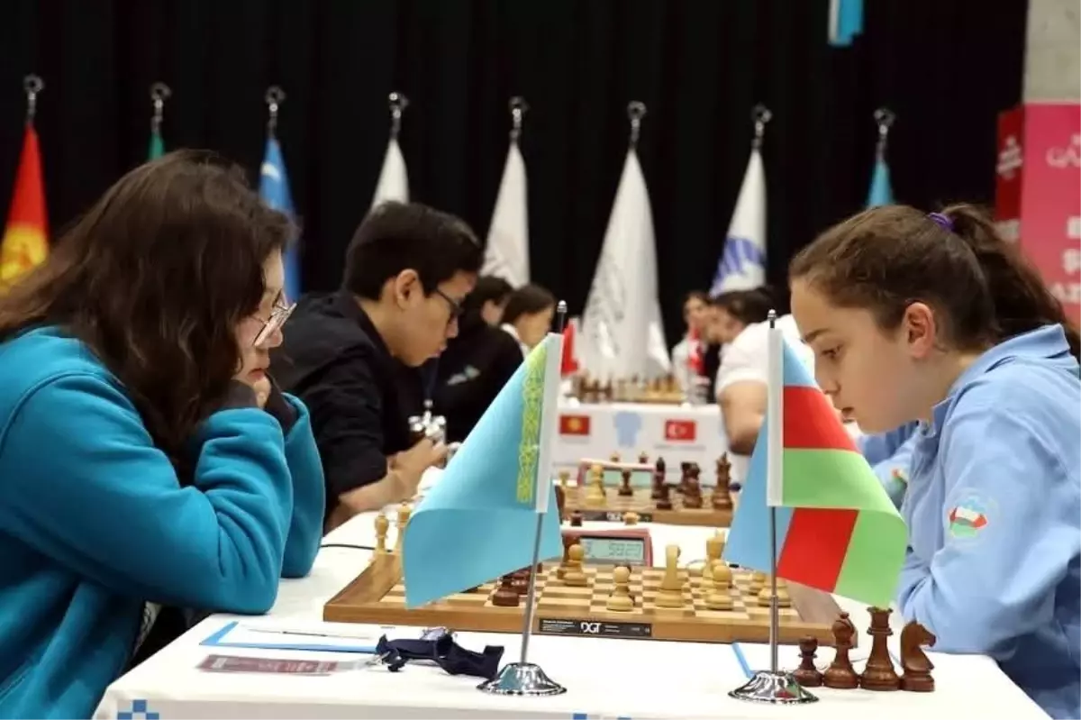 Gaziantep\'te satranç tarihine geçen çifte şampiyona heyecanı sürüyor