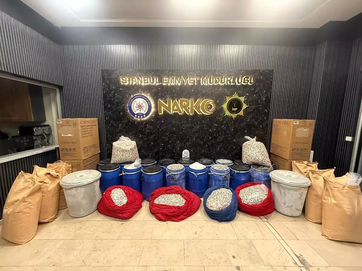 İstanbul ve İzmir\'de Uyuşturucu Operasyonu