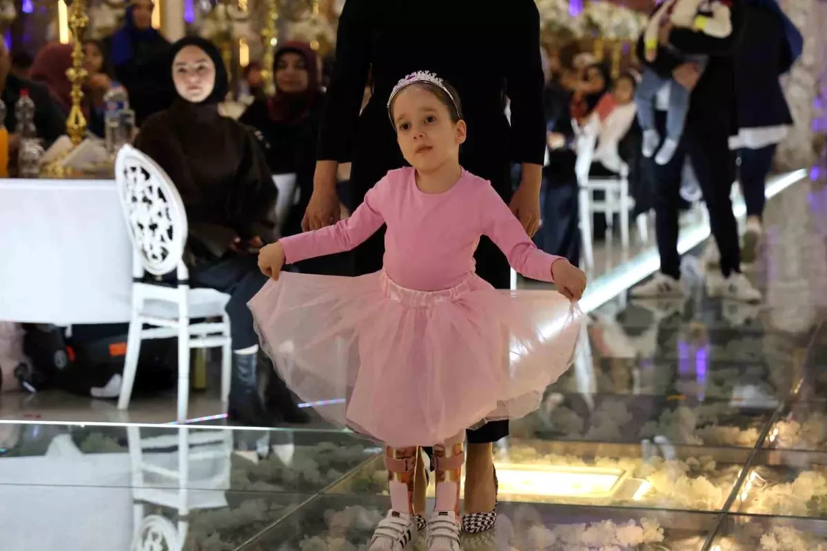 Minik Asya\'nın Azmi Bale Gösterisiyle Taçlandı