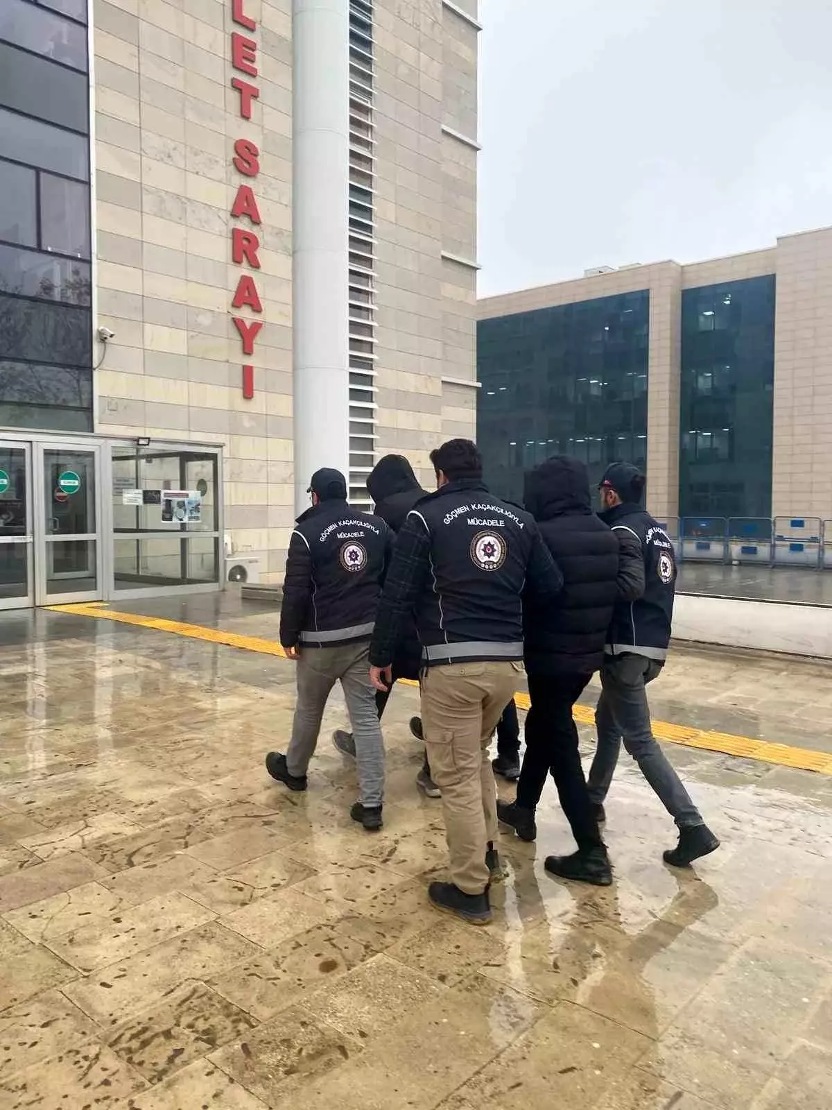 Elazığ\'da 16 Düzensiz Göçmen Yakalandı