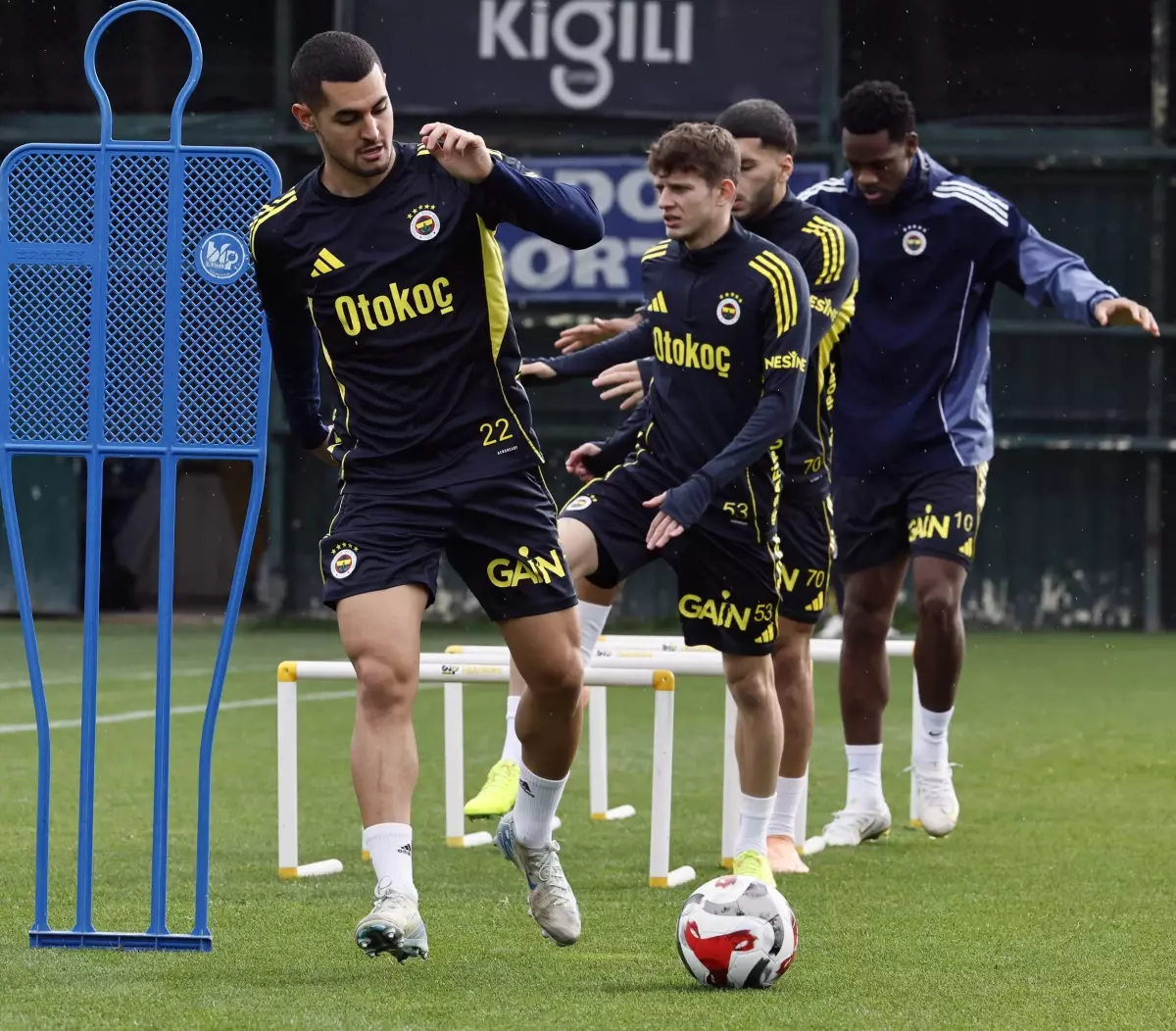 Fenerbahçe Konyaspor Maçına Hazırlanıyor