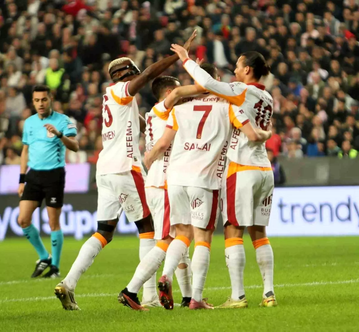 Galatasaray\'ın Antalyaspor Üstündeki Hakimiyeti