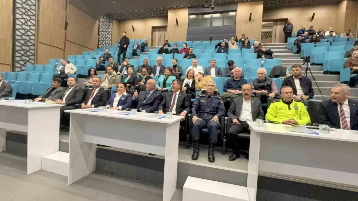 Kütahya\'da şehir içi trafiği masaya yatırıldı