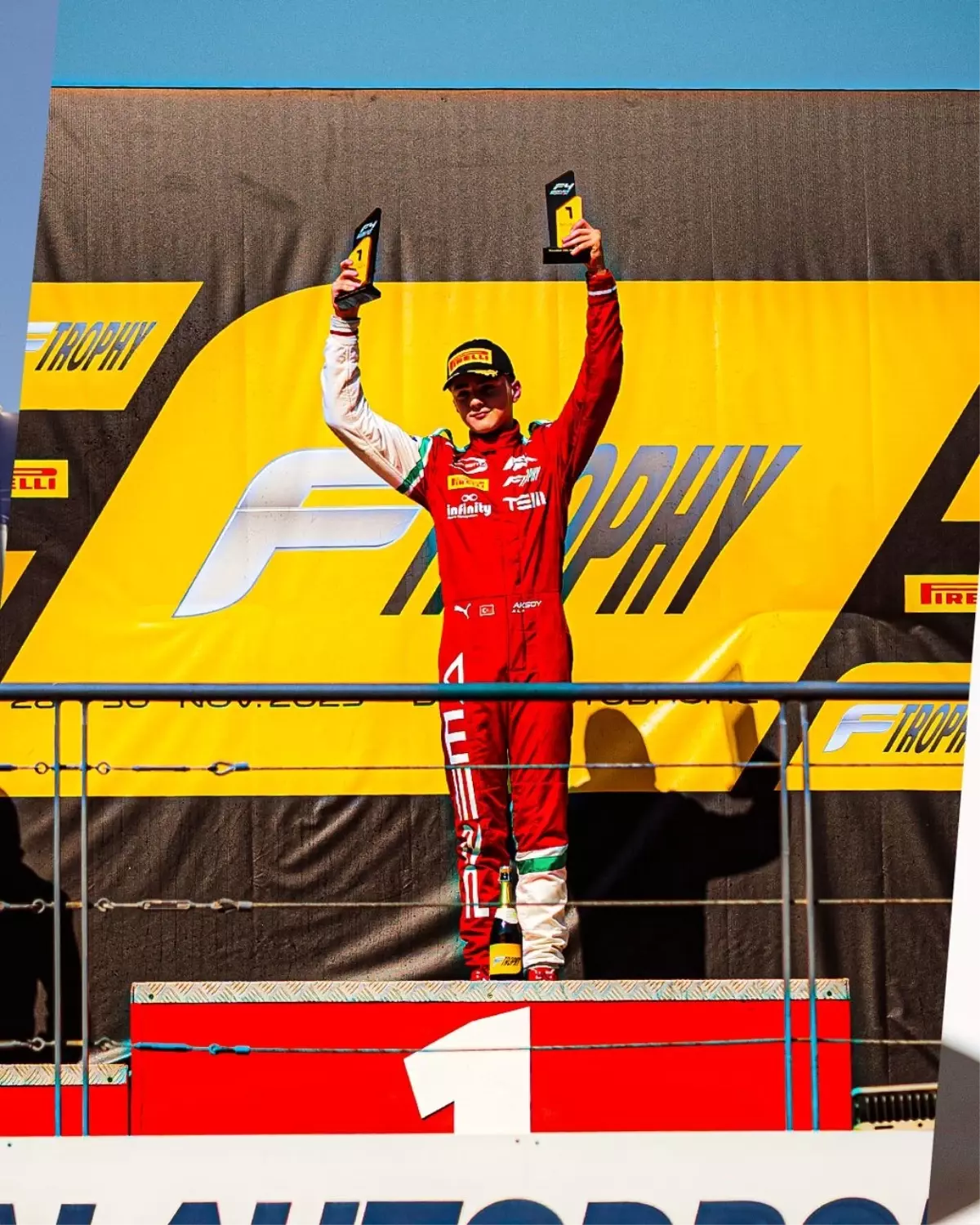 Alp Aksoy\'dan Türkiye\'ye Formula Trophy Şampiyonluğu