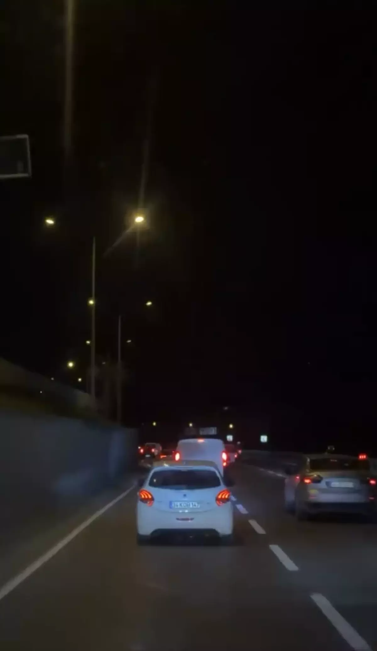 Ambulansa Yol Vermeyen Sürücü Kaydedildi