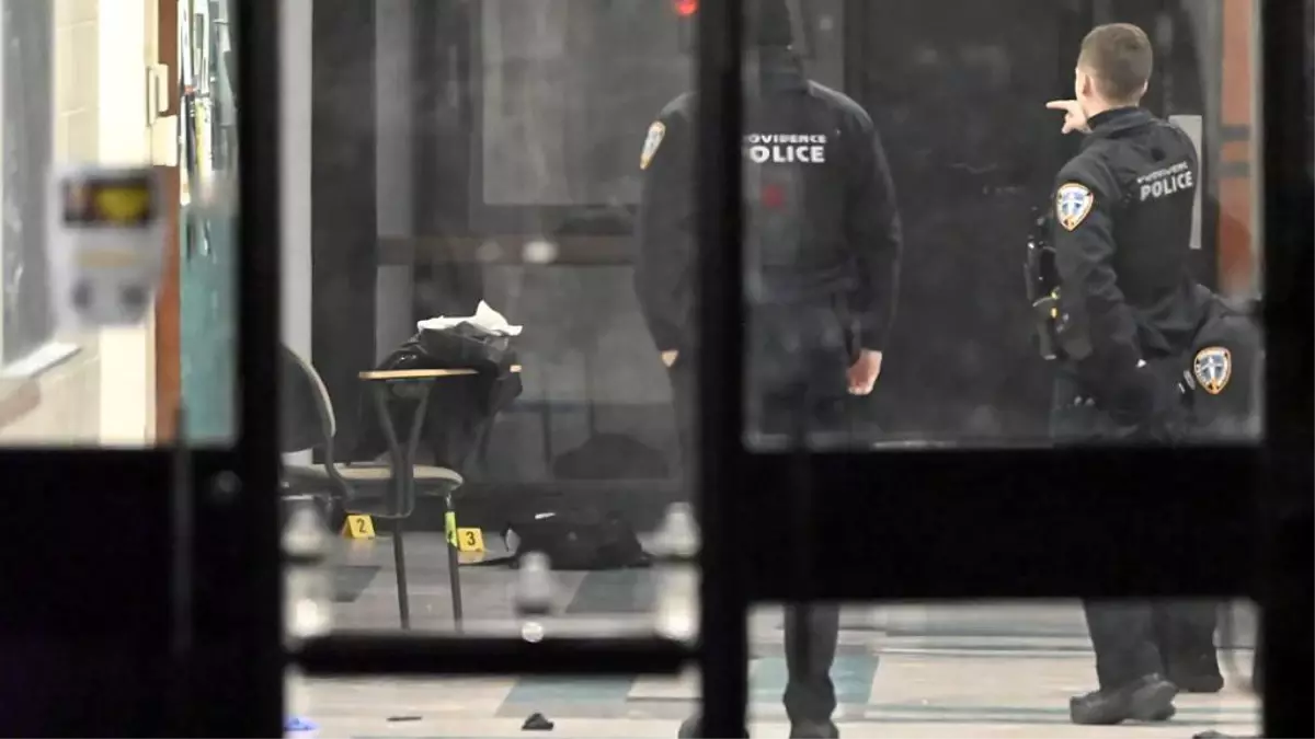 Brown Üniversitesi\'nde Silahlı Saldırı