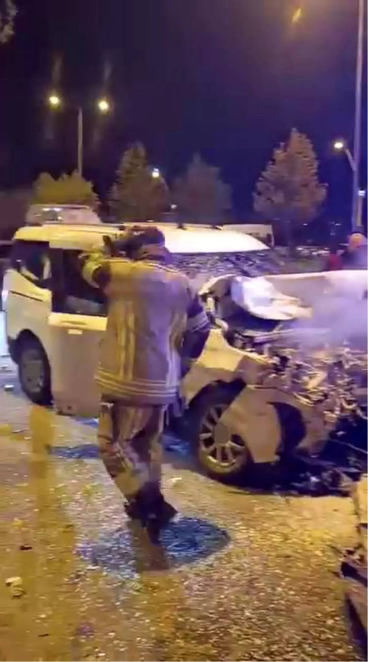 Diyarbakır\'da Zincirleme Kaza: 3 Yaralı