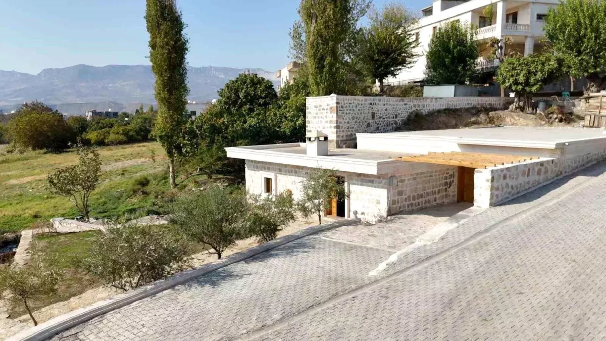 156 yıllık miras! Su değirmeninde üretiliyor, Avrupa\'dan talep yağıyor