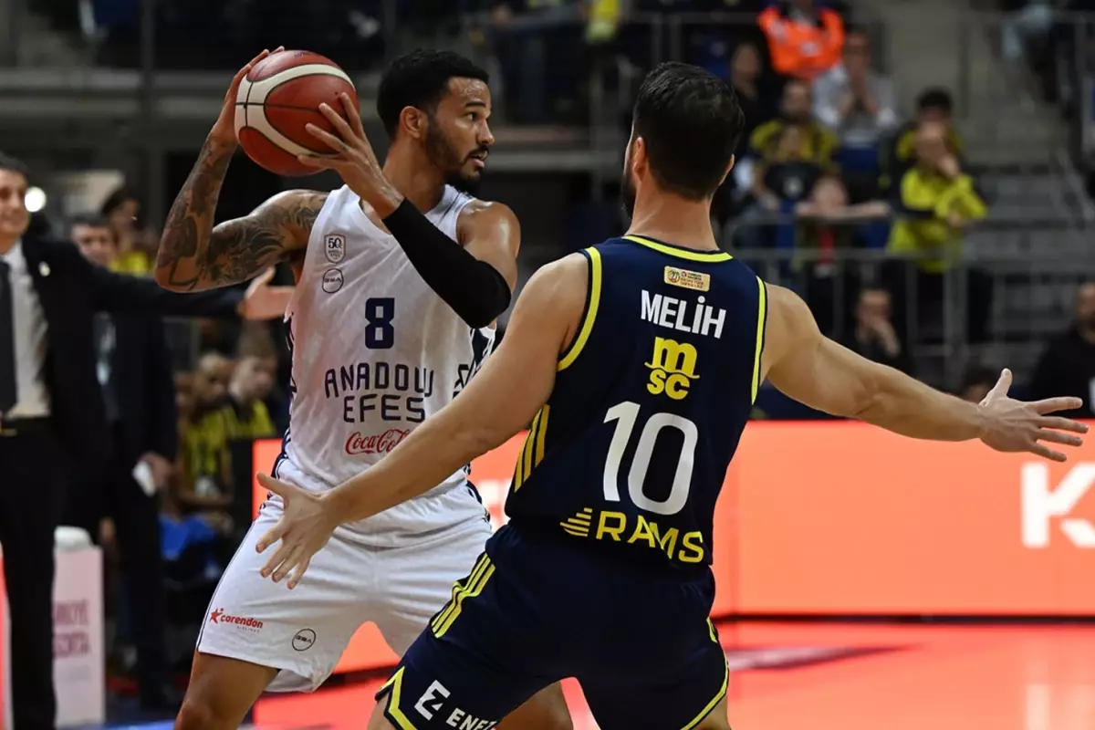 Fenerbahçe Beko, Anadolu Efes\'i uzatmalarda devirdi