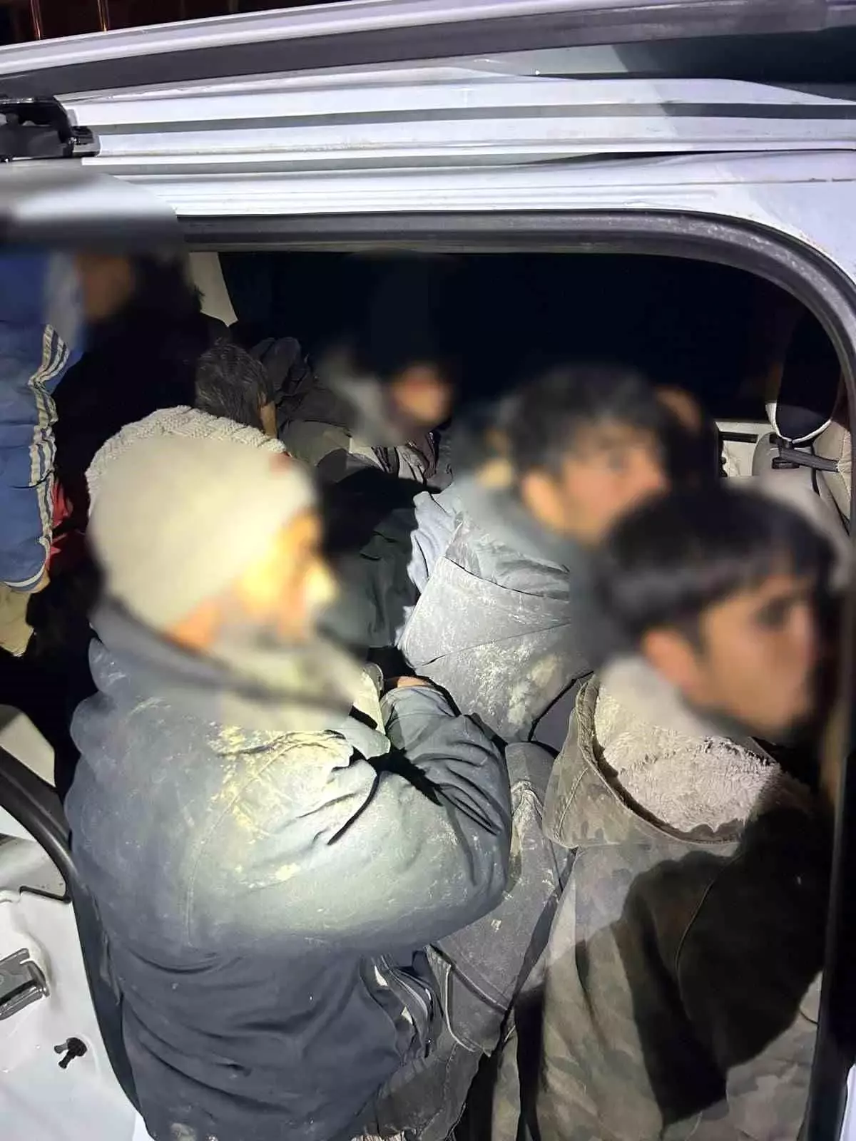 Iğdır\'da Düzensiz Göçmen Operasyonu