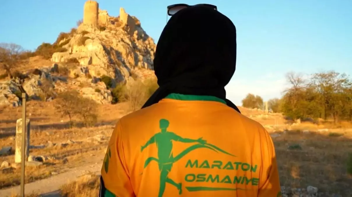 Osmaniye\'de enkazla anılan sokaklarda umut adımları