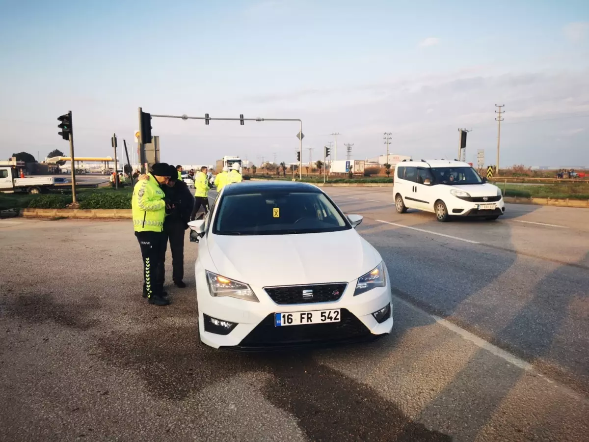 Karacabey\'de Trajik Kaza: 15 Yaşındaki Genç Hayatını Kaybetti