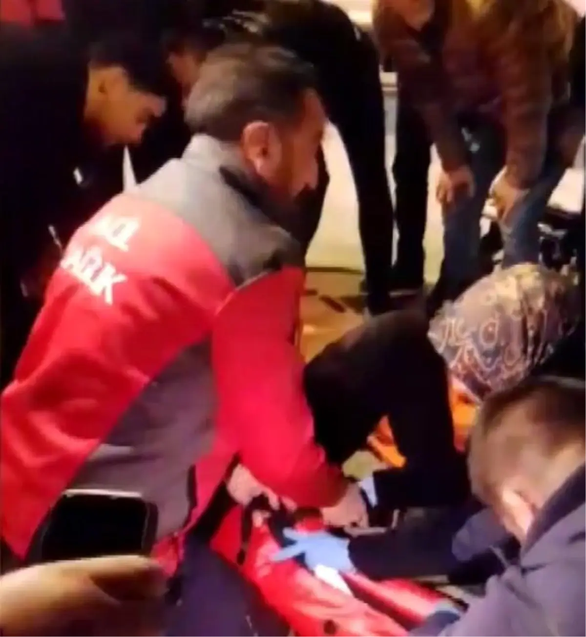 Erzincan\'da Otomobil ile Motosiklet Çarpıştı