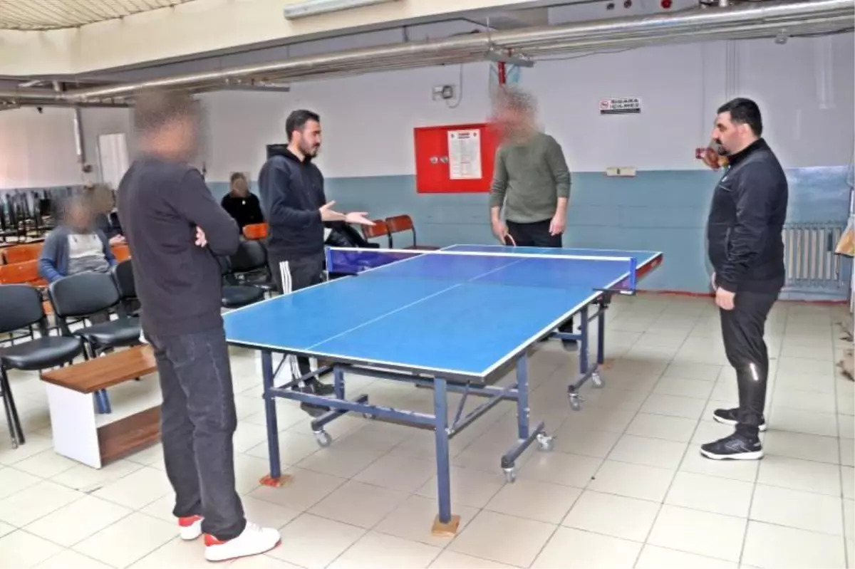Patnos Cezaevi\'nde Masa Tenisi Turnuvası Düzenlendi