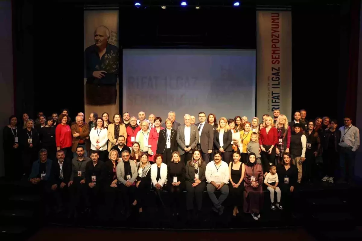 Rıfat Ilgaz\'a saygı duruşu, sempozyum ve ödül töreniyle taçlandı