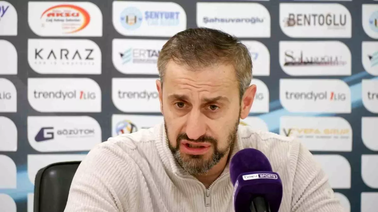 Erzurumspor\'da Özbalta\'dan Pes Etmeyen Oyunculara Övgü