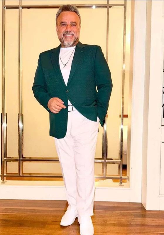 Son halini görenler inanamadı! Ünlü şarkıcı Bülent Serttaş tam 17 kilo verdi