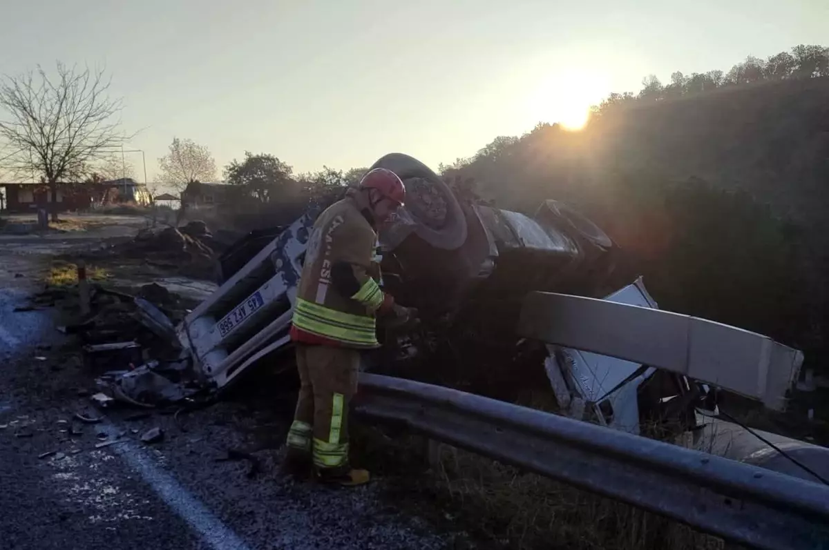 Manisa\'da Tek Taraflı Trafik Kazası: 1 Yaralı