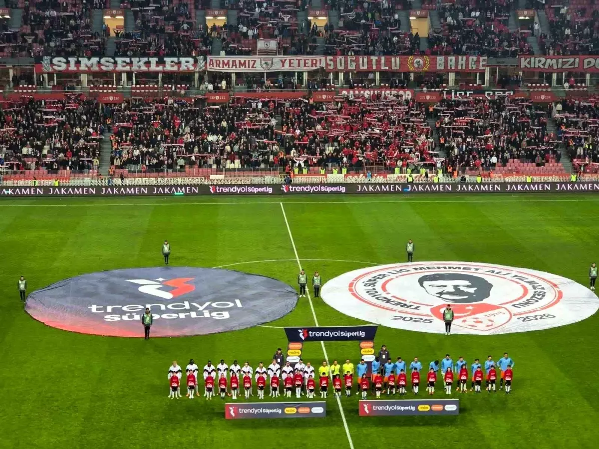 Samsunspor - RAMS Başakşehir: 15 Dakika Golsüz Eşitlik